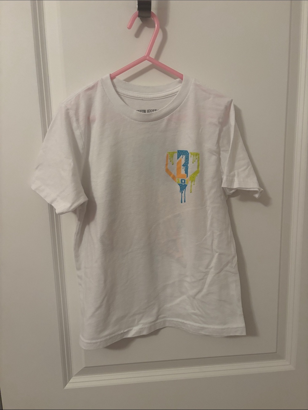 Baseball Lifestyle White Kids Graphic Tee with Multicolor Drip Logo